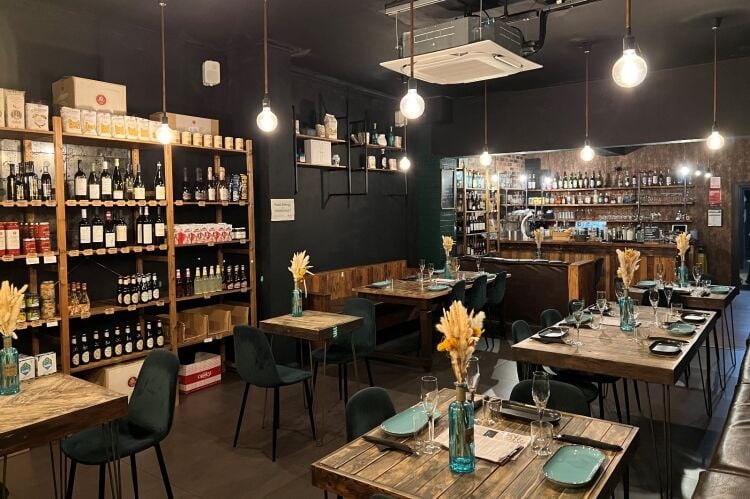Charming Italian restaurant in Urmston