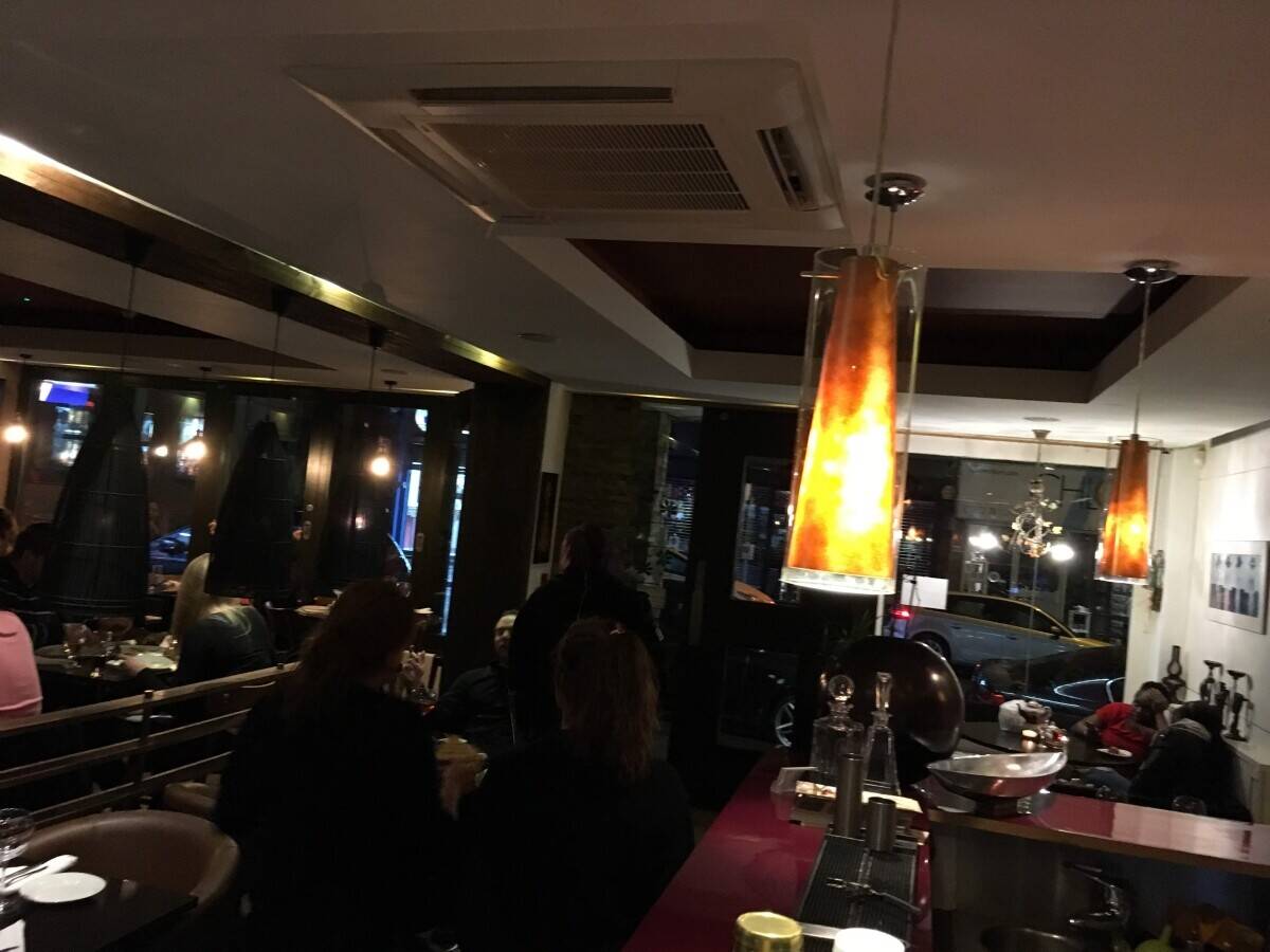 Highly rated restaurant in Surrey and shisha bar Photo 4