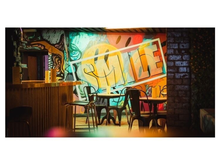 Bar/Nightclub and Live Music Venue Business Lease Sale. Photo 4