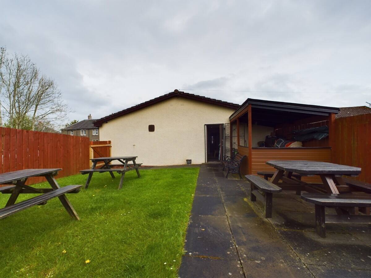 Village Pub For Sale in Thankerton, South Lanarkshire,Scotland Photo 4