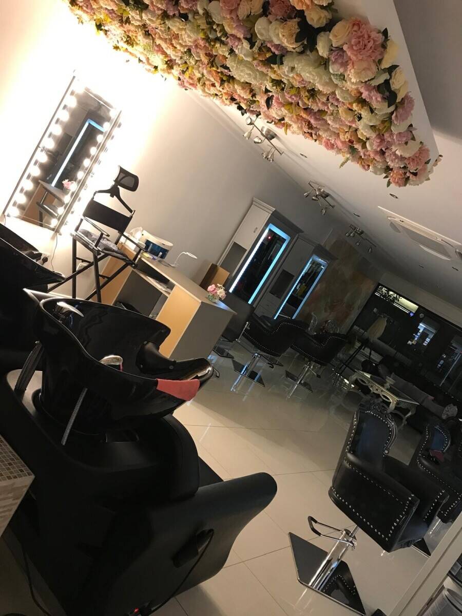 Hairdressers salon for sale Photo 5