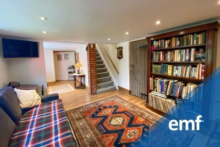NEW PRICE > Freehold Commercial & Residential Investment