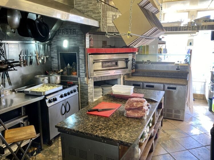 LICENSED RESTAURANT