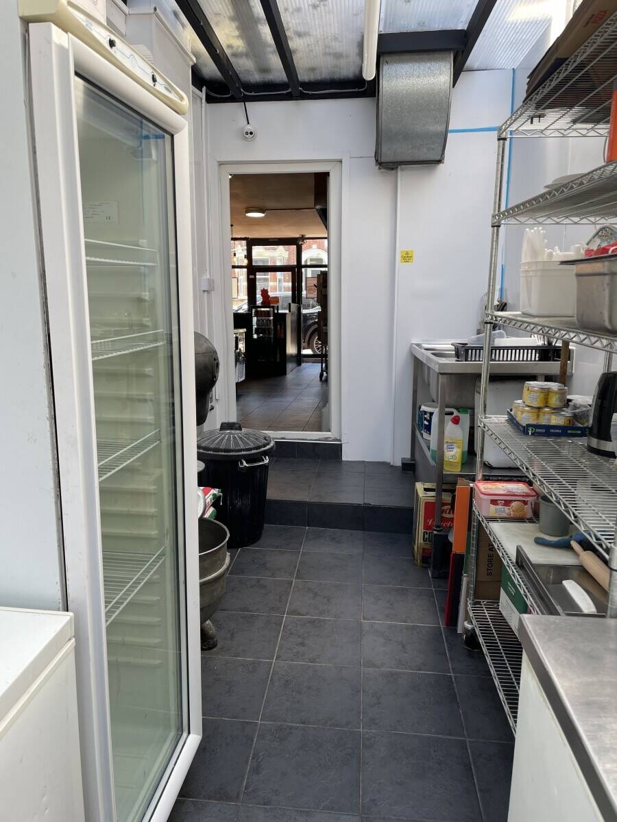 Pizza Takeaway Shop for Sale 