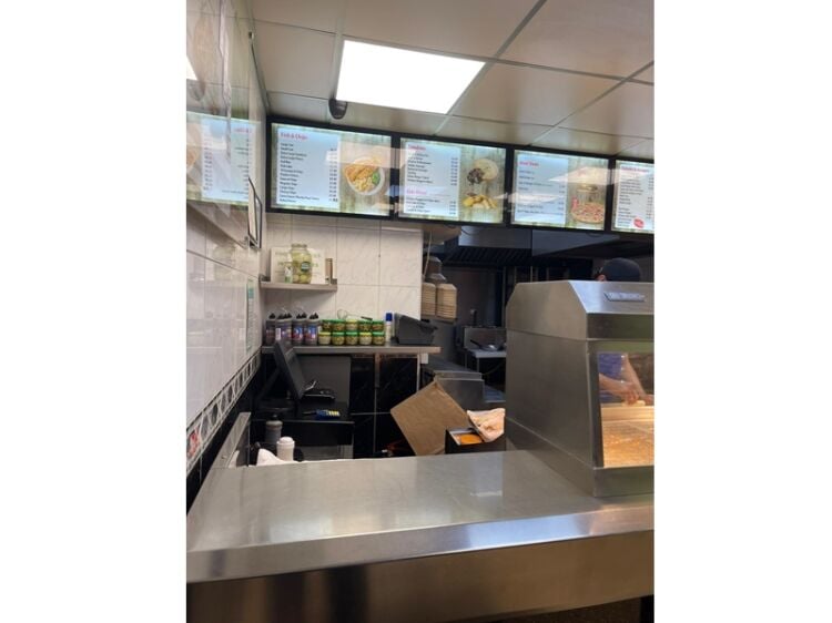 Established Takeaway in Prime Worcester Location Photo 4