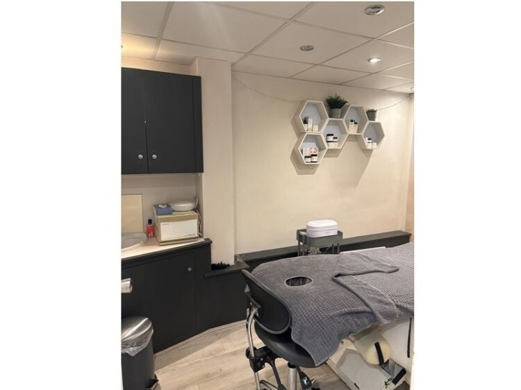 Popular & Thriving Beauty Salon For Sale Photo 4