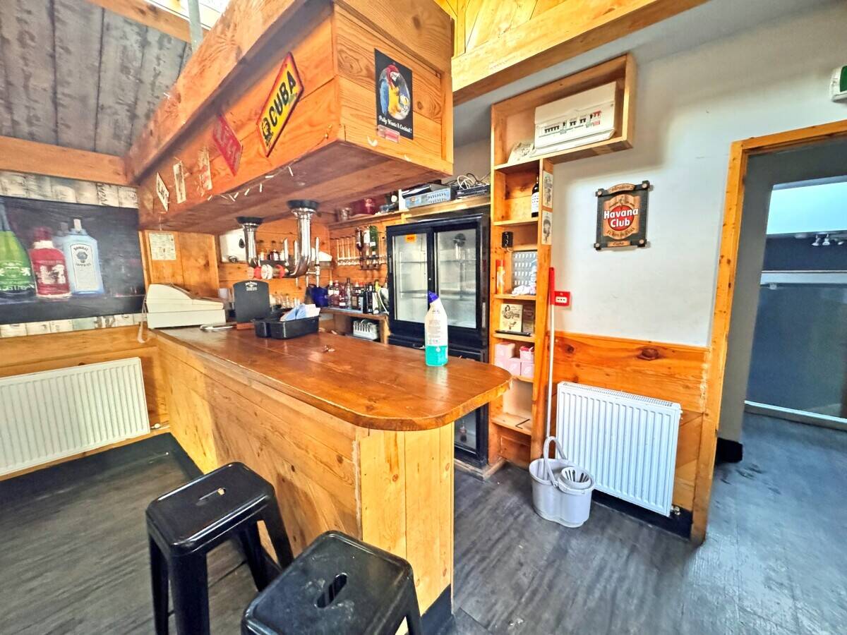 NORTH YORKSHIRE - FREEHOLD TOWN CENTRE PUB & LETTING ROOMS IN SELBY