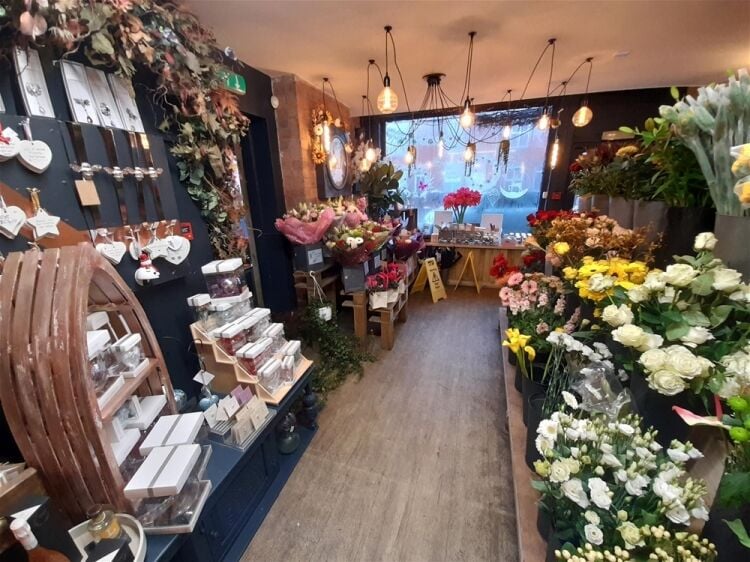 Retail For Sale in Chesterfield Photo 4