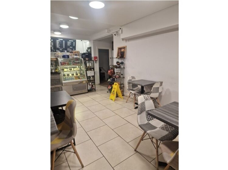 Thriving Coffee Shop Opportunity in Buckinghamshire