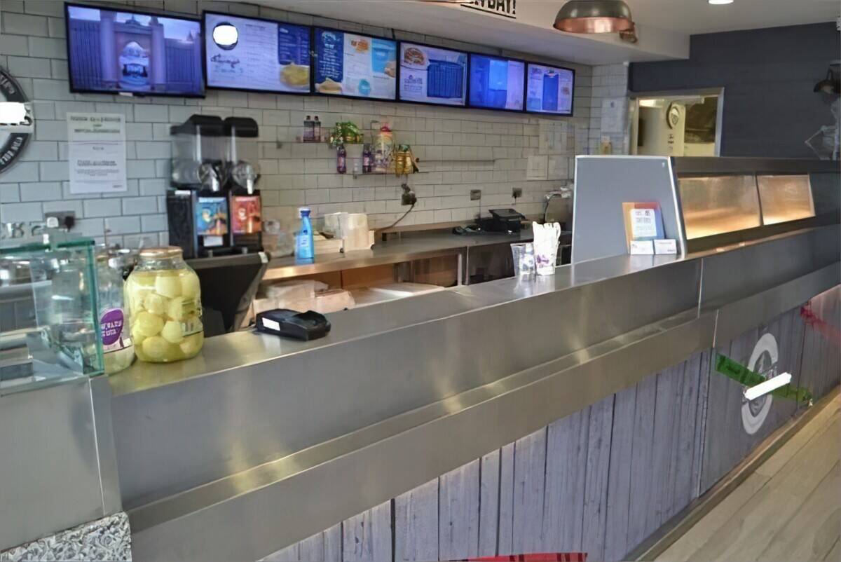Staff Run, Fish and Chip Shop with Accommodation Photo 4