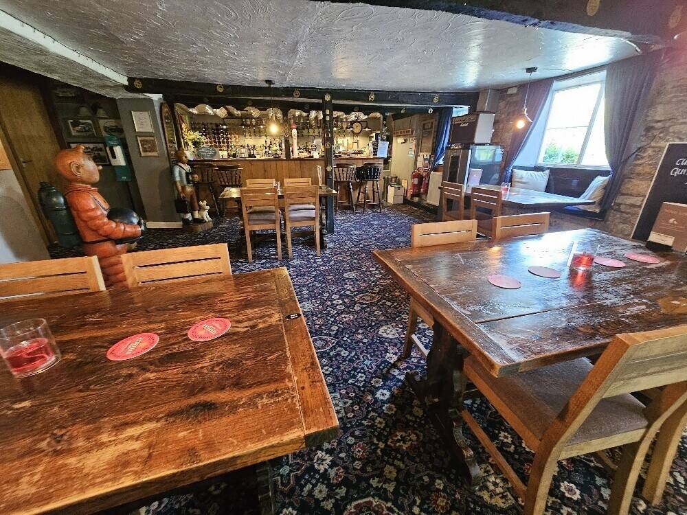 Character Detached Somerset Village Pub & Restaurant With 3 Bedroom Accommodation Photo 4