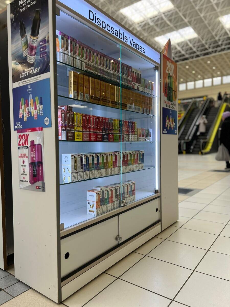 Vape shop kiosk business for sale in Edinburgh's ws shopping mall Photo 4