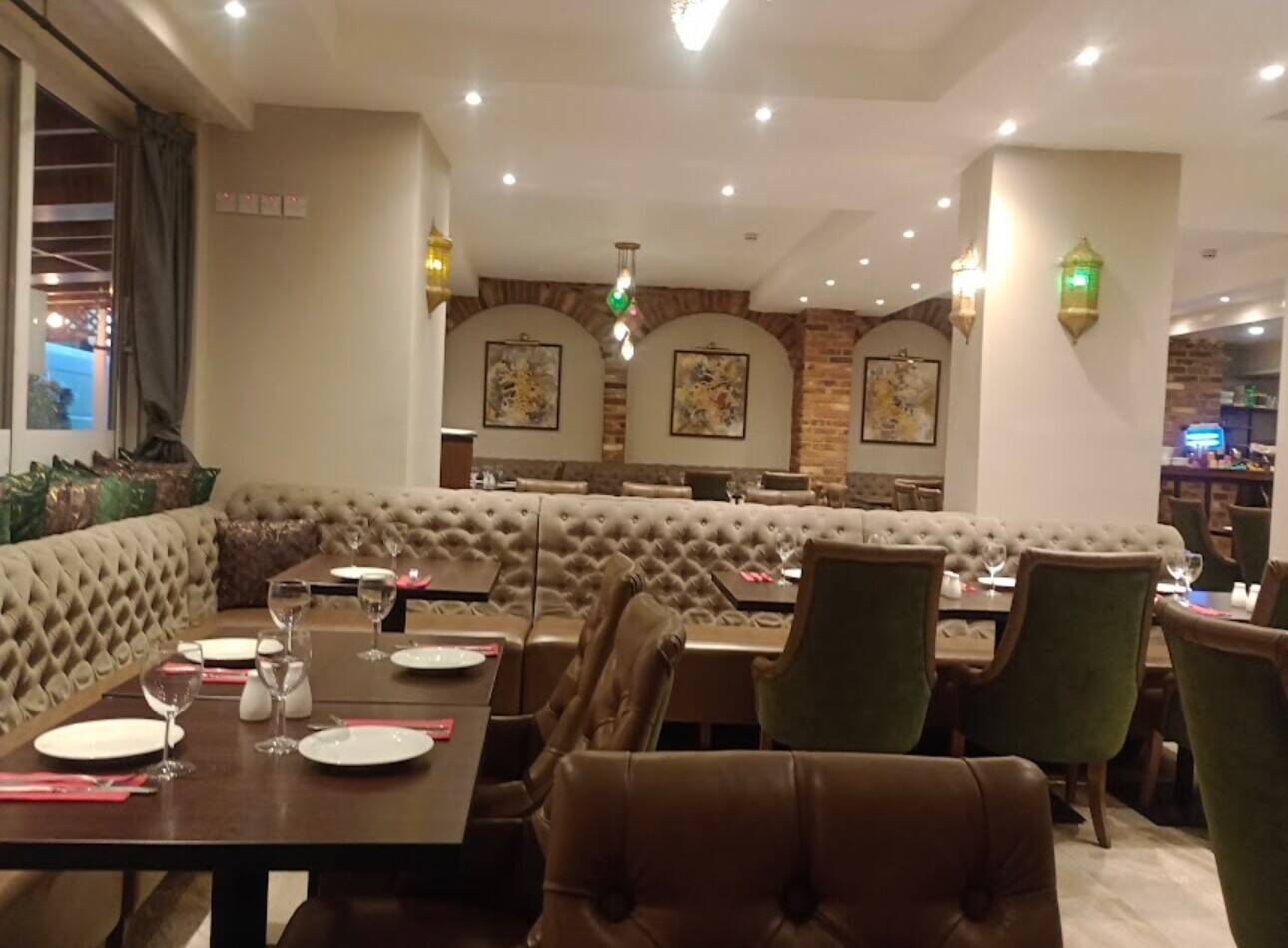 Lebanese Restaurant 25 Year Lease Incl Fixture & Fittings
