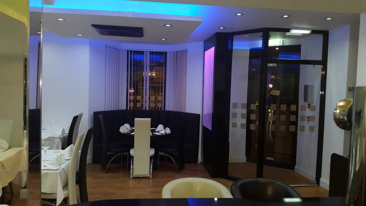 Secret spices Indian restaurant Margate Photo 4