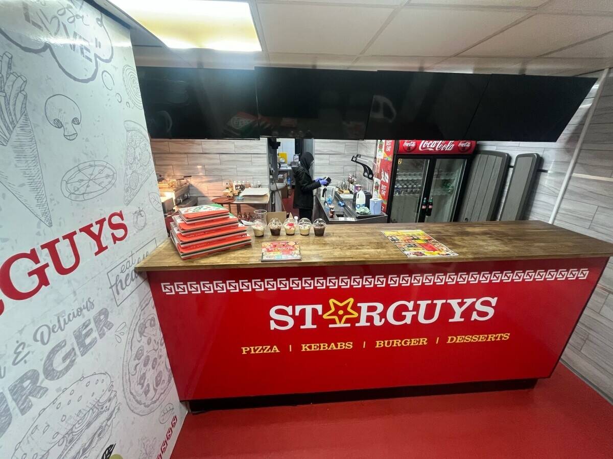Reduced to &pound;33K Pizza Takeaway Birmingham Northfield with 2-bed flat - Day One Income Photo 5