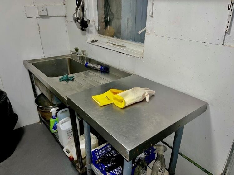 Freehold Chinese Takeaway Located  Mevagissey Cornwall Photo 4