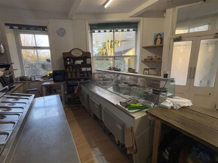 Cafe & Sandwich Bars For Sale in Dronfield Photo 4