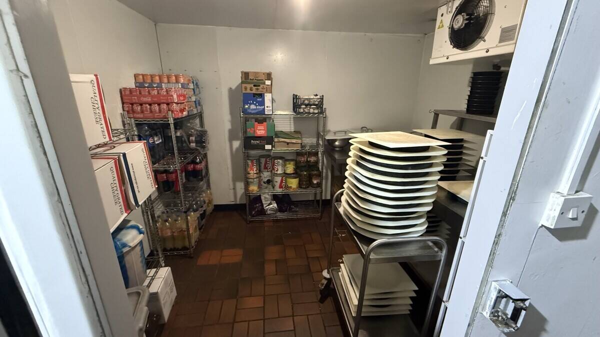 PIZZA GOGO IN BARNET Photo 4