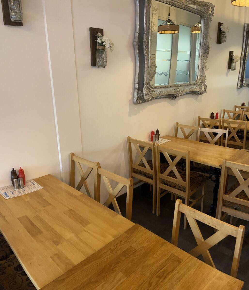 Riverside cafe Photo 4