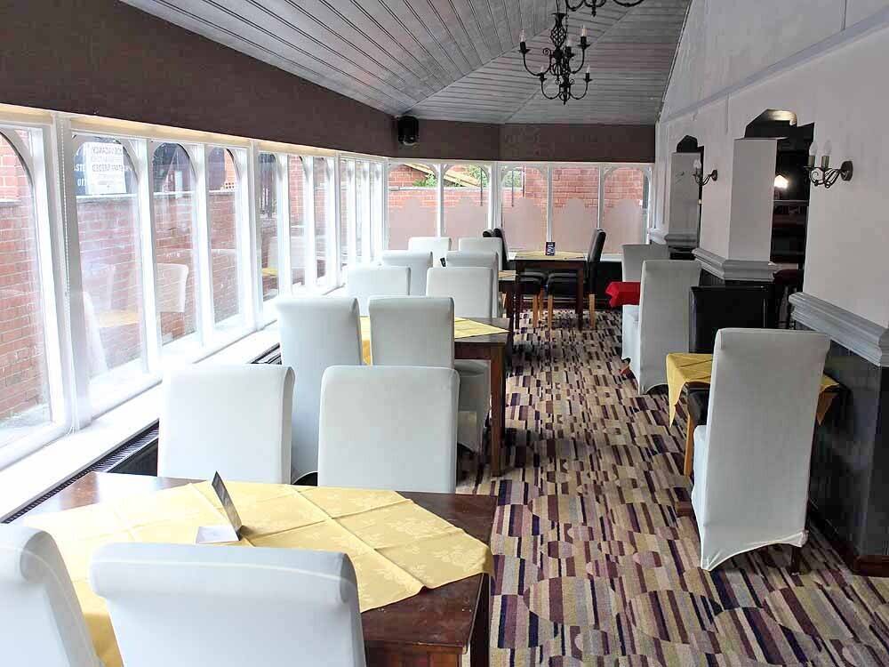 NOTTINGHAMSHIRE - 9 BEDROOM HOTEL, BAR AND RESTAURANT WITH CAR PARK