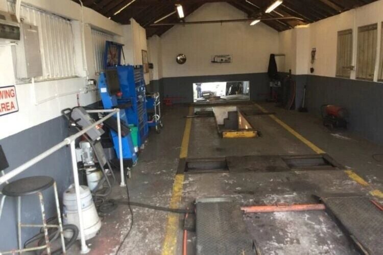 Established MOT Garage - Pencoed