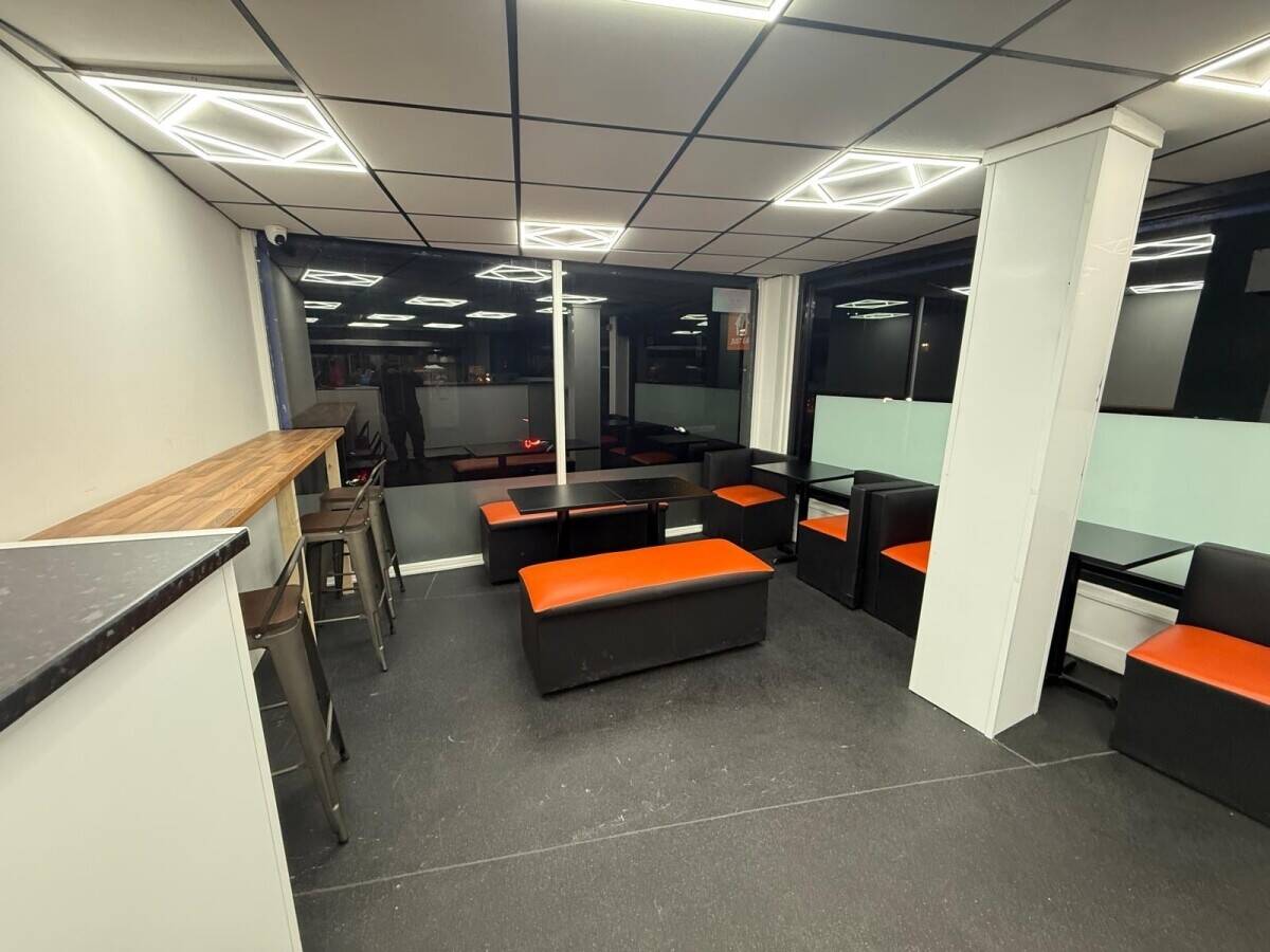 FAST FOOD TAKEAWAY FOR SALE ** PRIME LOCATION**
