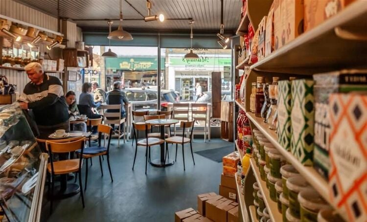 LEASEHOLD CAFE/DELICATESSEN Photo 4