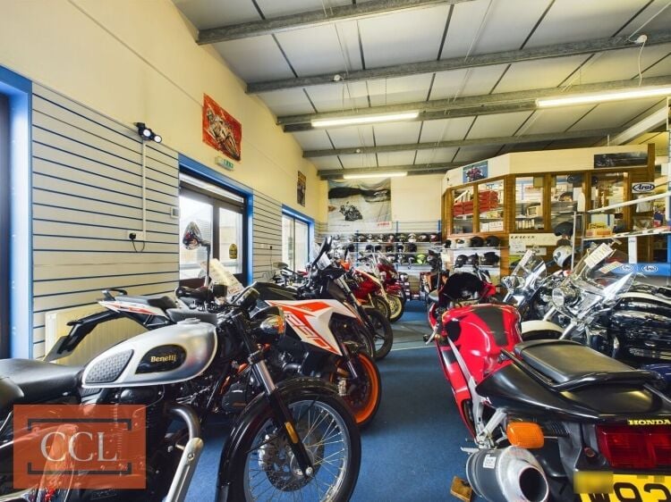 Motorcycle Sale & Repair Business in Elgin