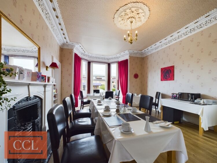 Immaculate 12 Bed Guest House in Prime Location