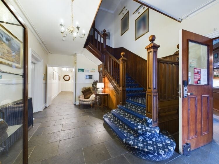 41 Bedroom Hotel on shores of Loch Awe Photo 4