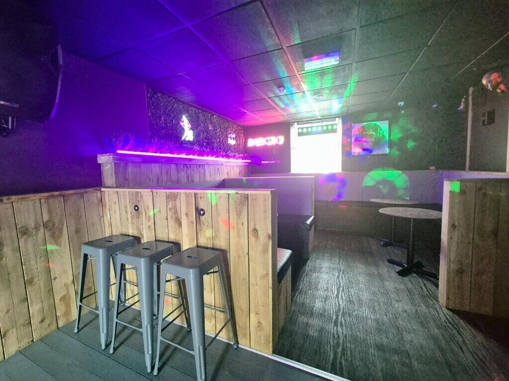 Bar Premises FREEHOLD, no brewery tie