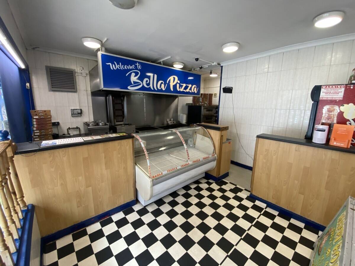 Established hot food takeaway in prime town centre location with high levels of passing traffic