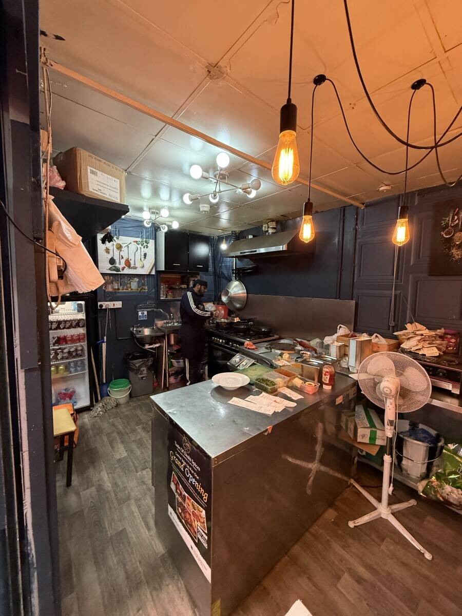 Indian Takeaway – Fully Equipped 