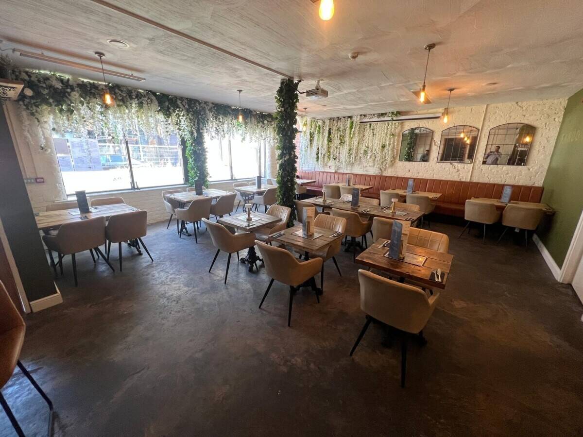 Business For Sale: Panuozzos, Bedford St, Middlesbrough TS1 2LL Photo 4