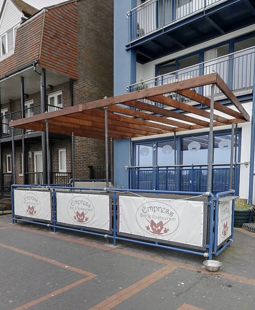 Bar, Restaurant, Cafe  - Waterside location Photo 4