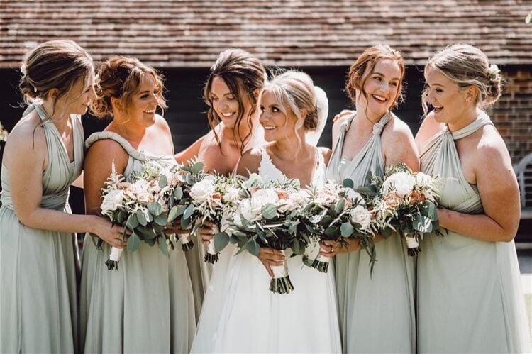 E-COMMERCE AWARD-WINNING GLOBAL BRIDAL BRAND
