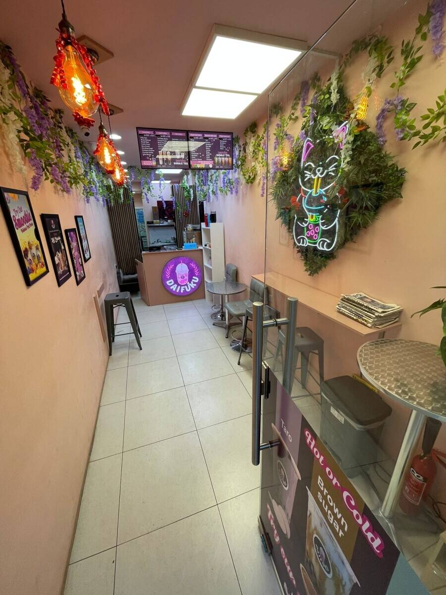 Fast growing Bubble tea shop for sale