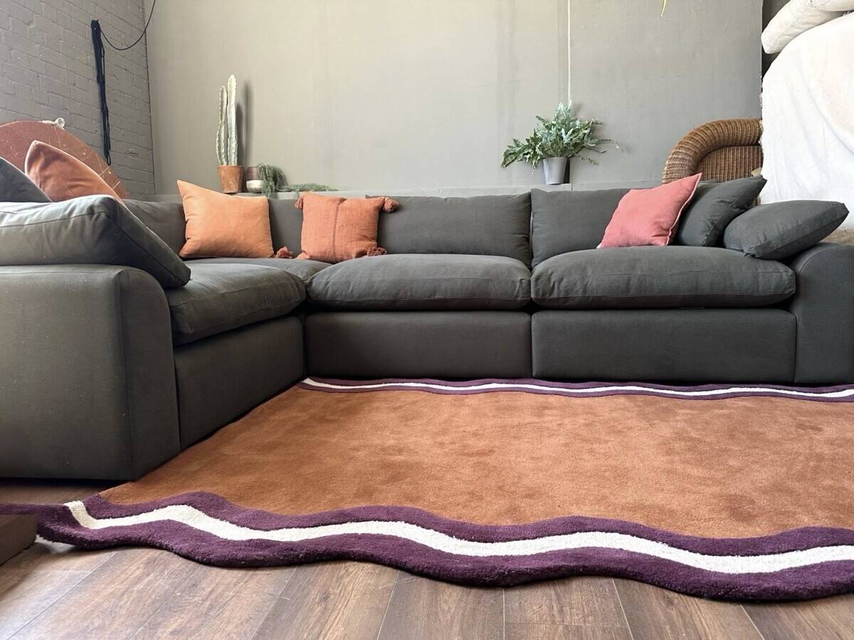 Premium Online Furniture Outlet Photo 3