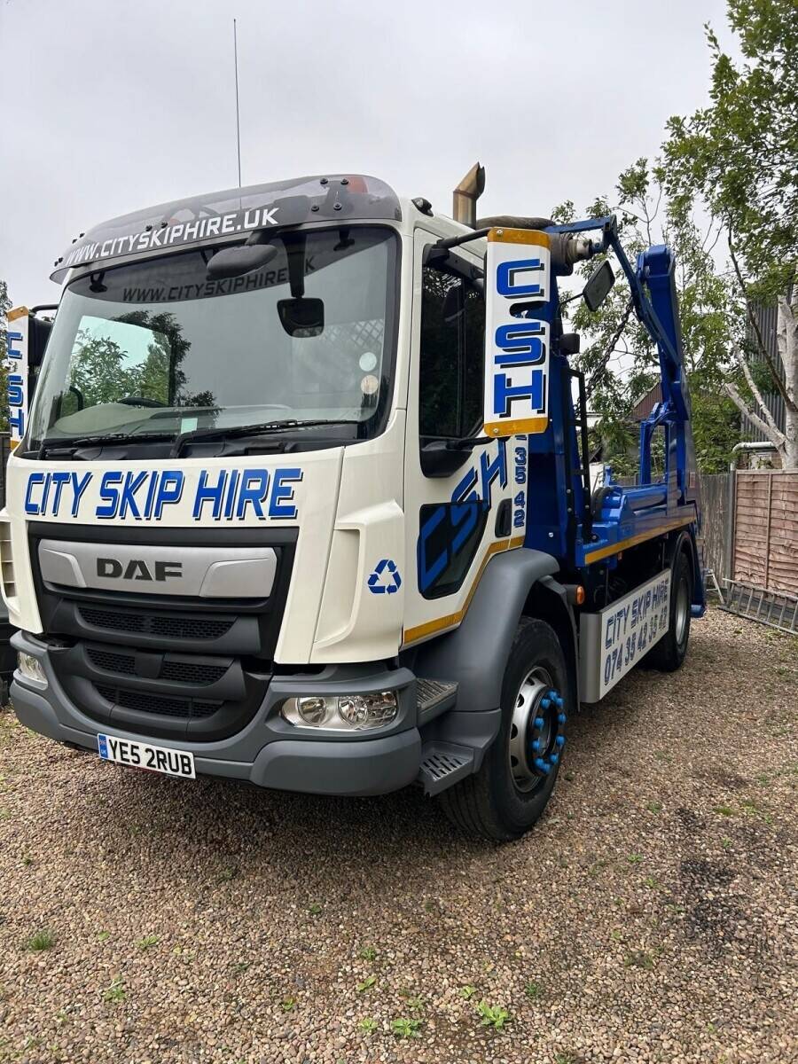 RARE OPPURTUNITY OF A BRAND NEW SET-UP SKIP HIRE LTD COMPANY READY TO GO Photo 4