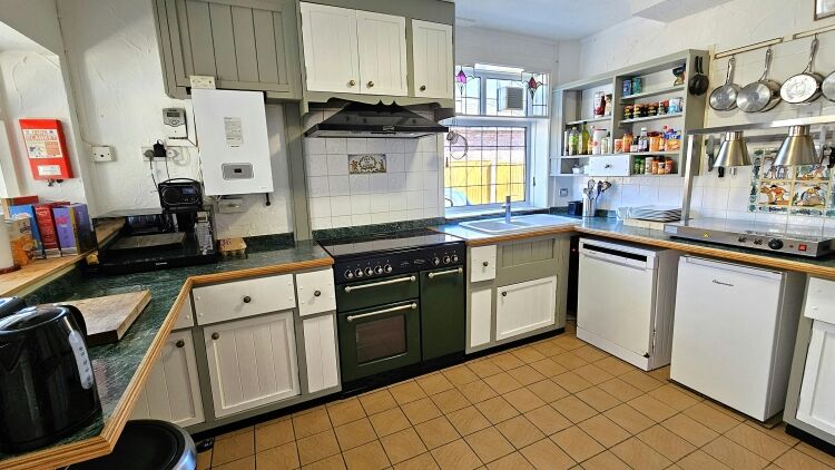 Home & Income B&B with ⅓ Acre Garden - Isle of Purbeck