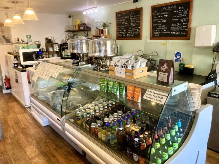 LICENSED CAFÉ/COFFEE SHOP Photo 4