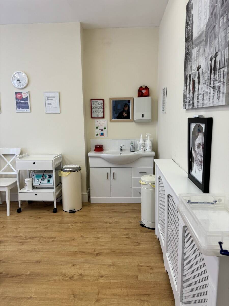 Laser & Cosmetic Clinic for Sale in Mansfield Nottinghamshire