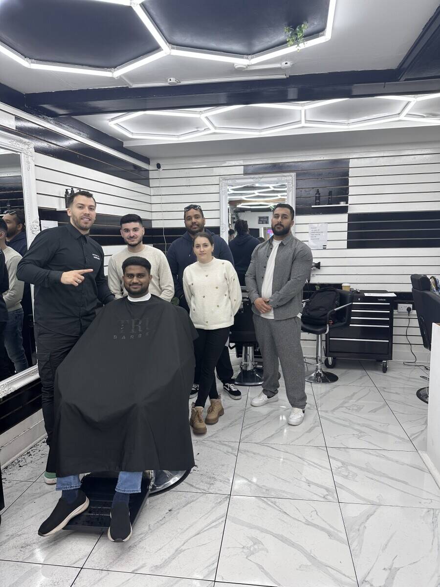 Beginner Barber Academy Photo 4