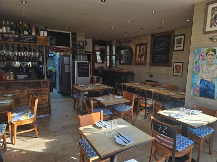 Tapas, Sunshine & Great Vibes – Bistro for Sale in Bradford-on-Avon! Photo 4