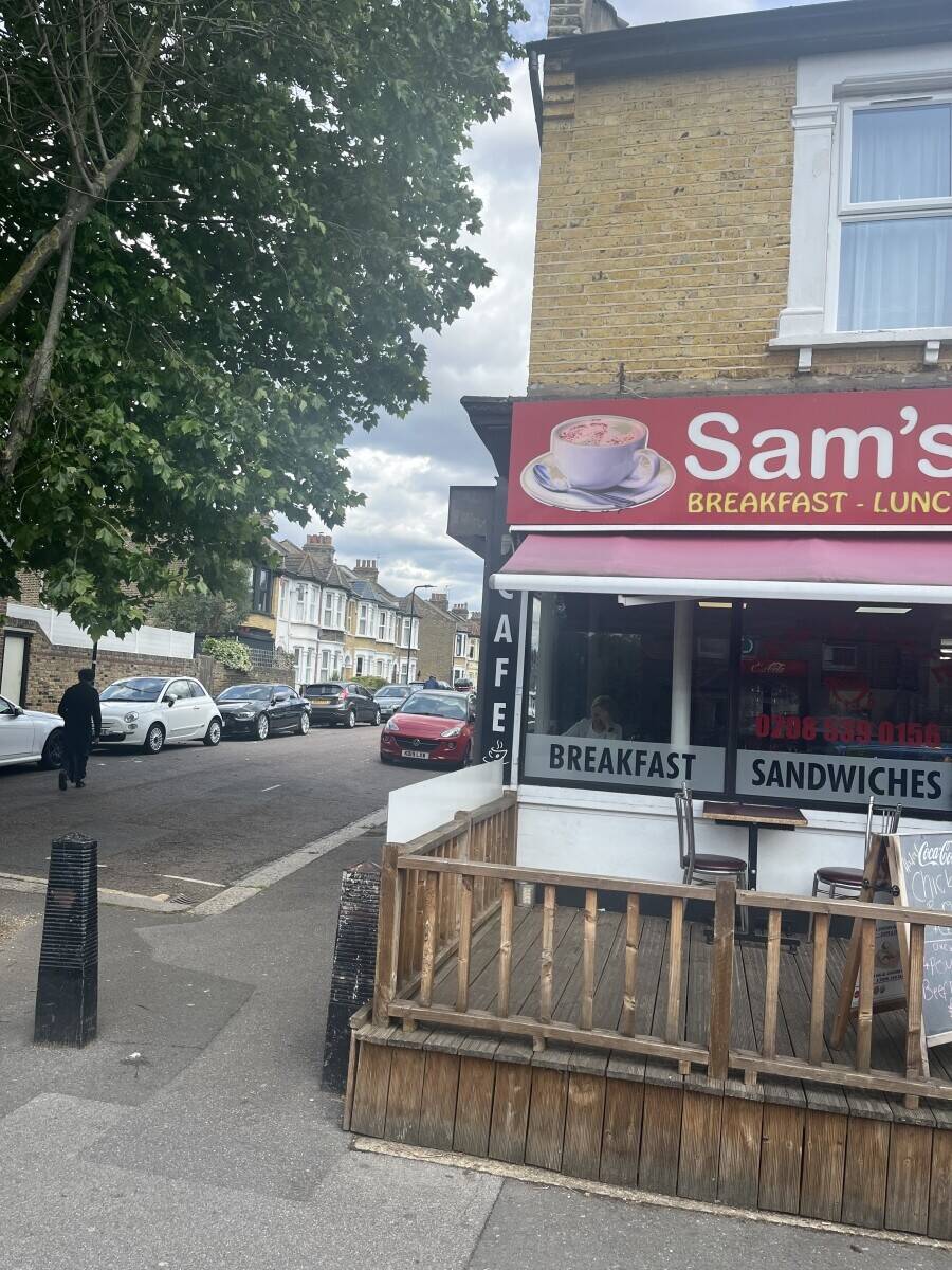 Coffee shop for sale in Leyton