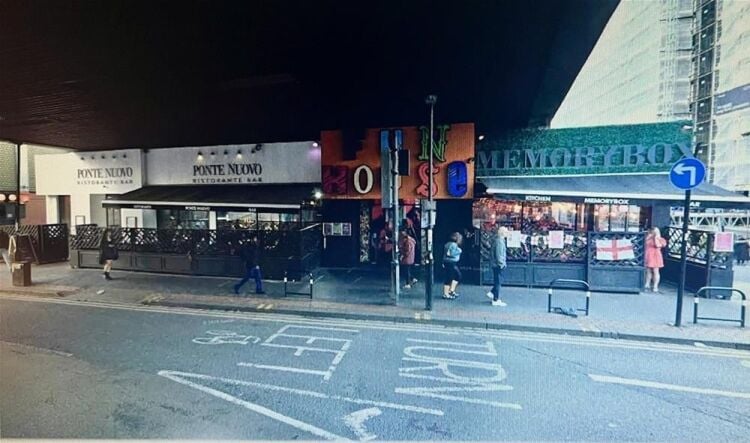 LONG LEASEHOLD MULTI BUSINESS PREMISES FOR SALE Photo 4
