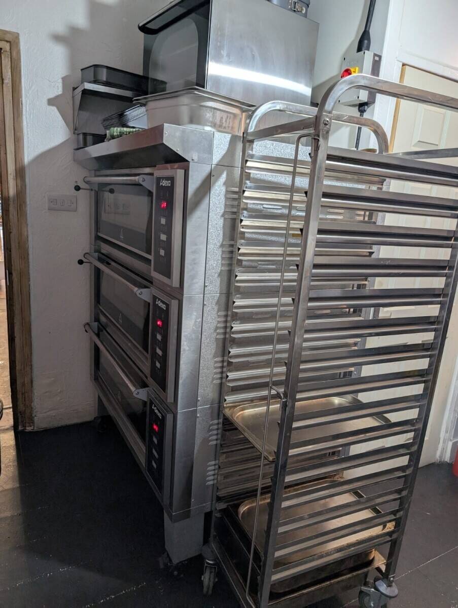 European Convenience shop for sale in Dartford Photo 4