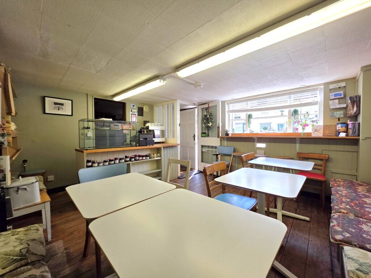COFFEE SHOP / TEA ROOM Photo 4