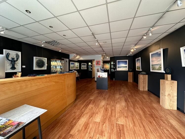 Established & Thriving Gallery with Growth Potential in Affluent Town Photo 4