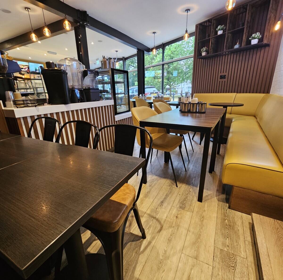 Leasehold unit currently Salad Bar Takeaway restaurant for Sale in Enfield London